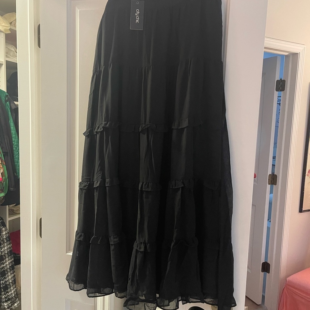 Elegant Black Tiered Skirt